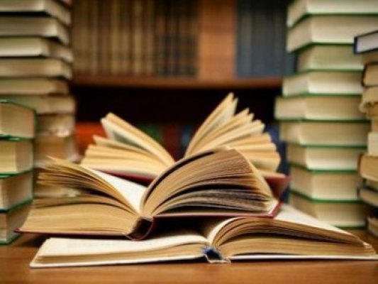 Târg de carte dedicat tinerilor scriitori constănţeni